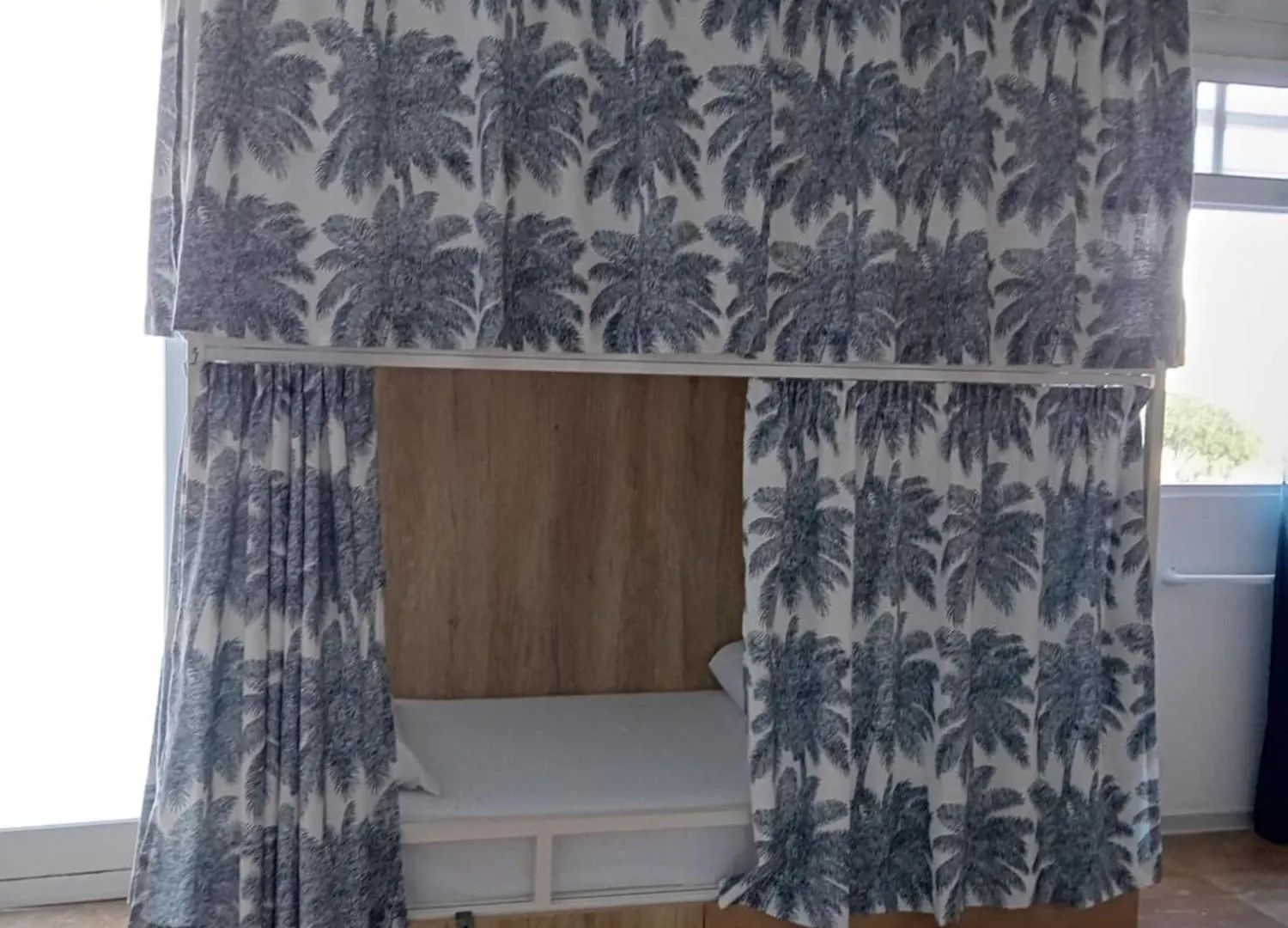 Follow The Sun Boutique Hostel - Pool, Breakfast & Sea Views Сент Джулианс