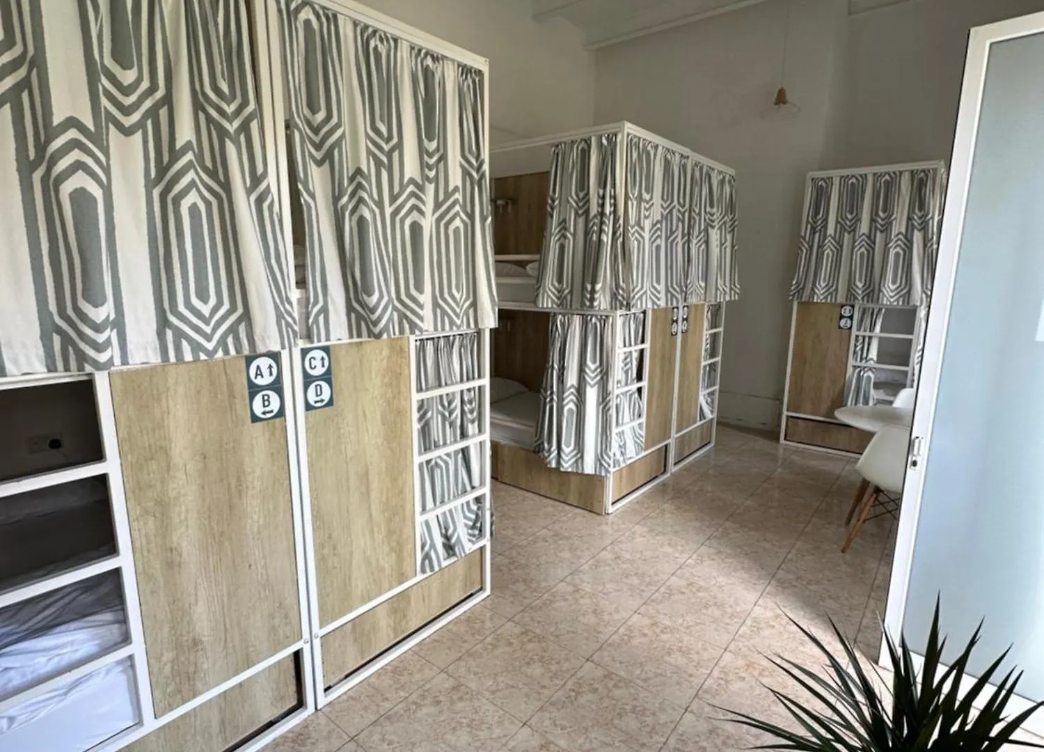 Follow The Sun Boutique Hostel - Pool, Breakfast & Sea Views Сент Джулианс 0*,  Мальта