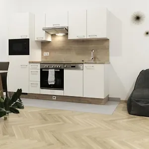  Apartmanhotel Aaa About Ausztria