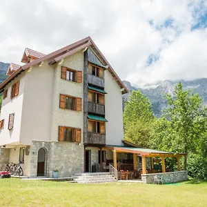 Molla Hotel Theth