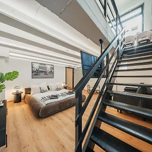  Apartmanhotel Center Lofts Ausztria