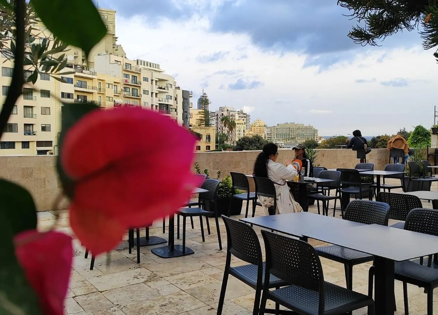 Follow The Sun Boutique Hostel - Pool, Breakfast & Sea Views San Julián 0*,  Malta