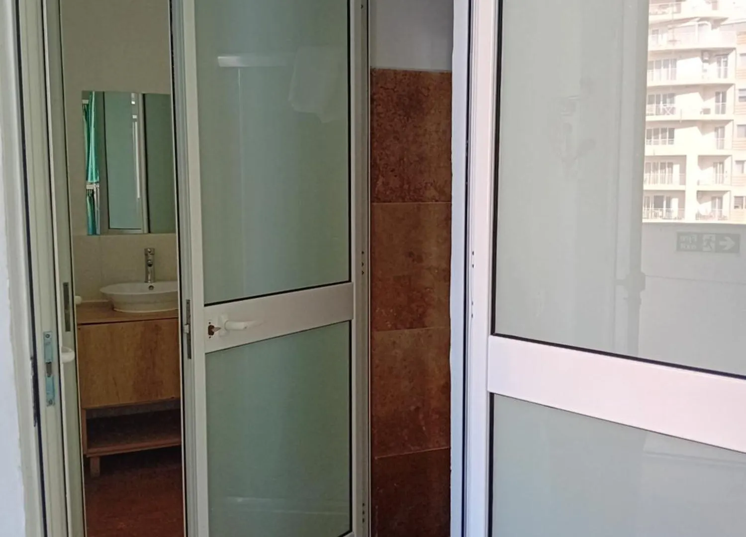Follow The Sun Boutique Hostel - Pool, Breakfast & Sea Views San Julián