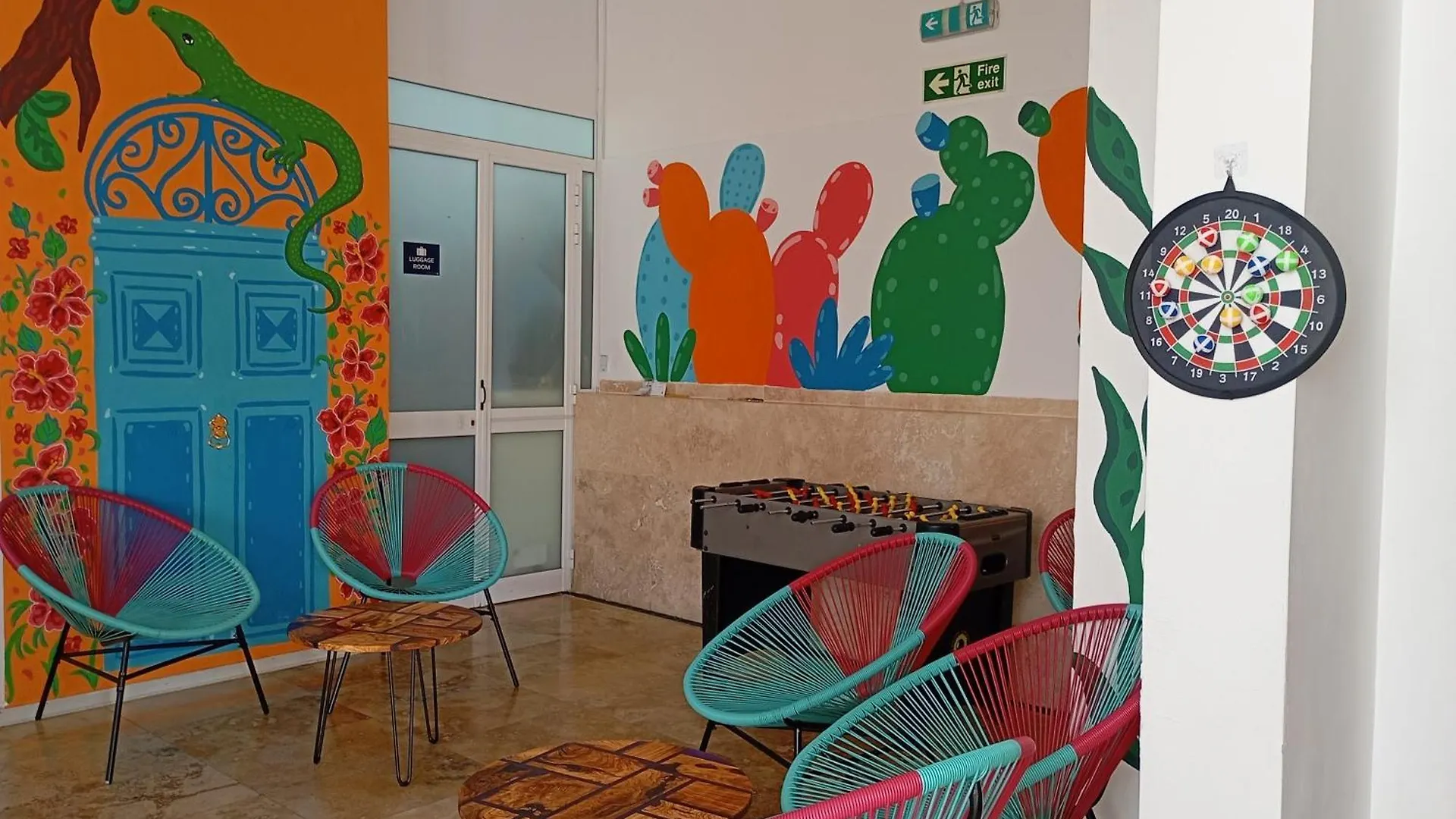 Follow The Sun Boutique Hostel - Pool, Breakfast & Sea Views San Julián