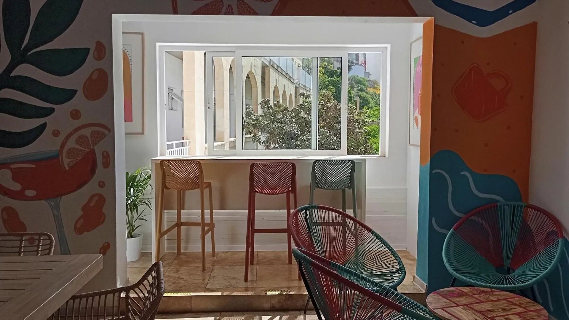 Follow The Sun Boutique Hostel - Pool, Breakfast & Sea Views San Julián 0*,