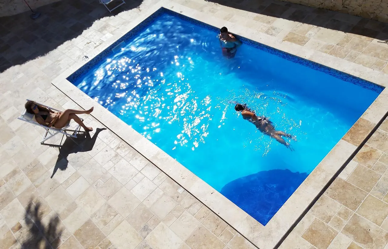 Follow The Sun Boutique Hostel - Pool, Breakfast & Sea Views San Julián