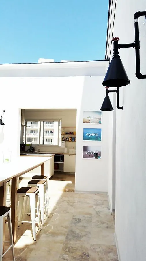Follow The Sun Boutique Hostel - Pool, Breakfast & Sea Views San Julián