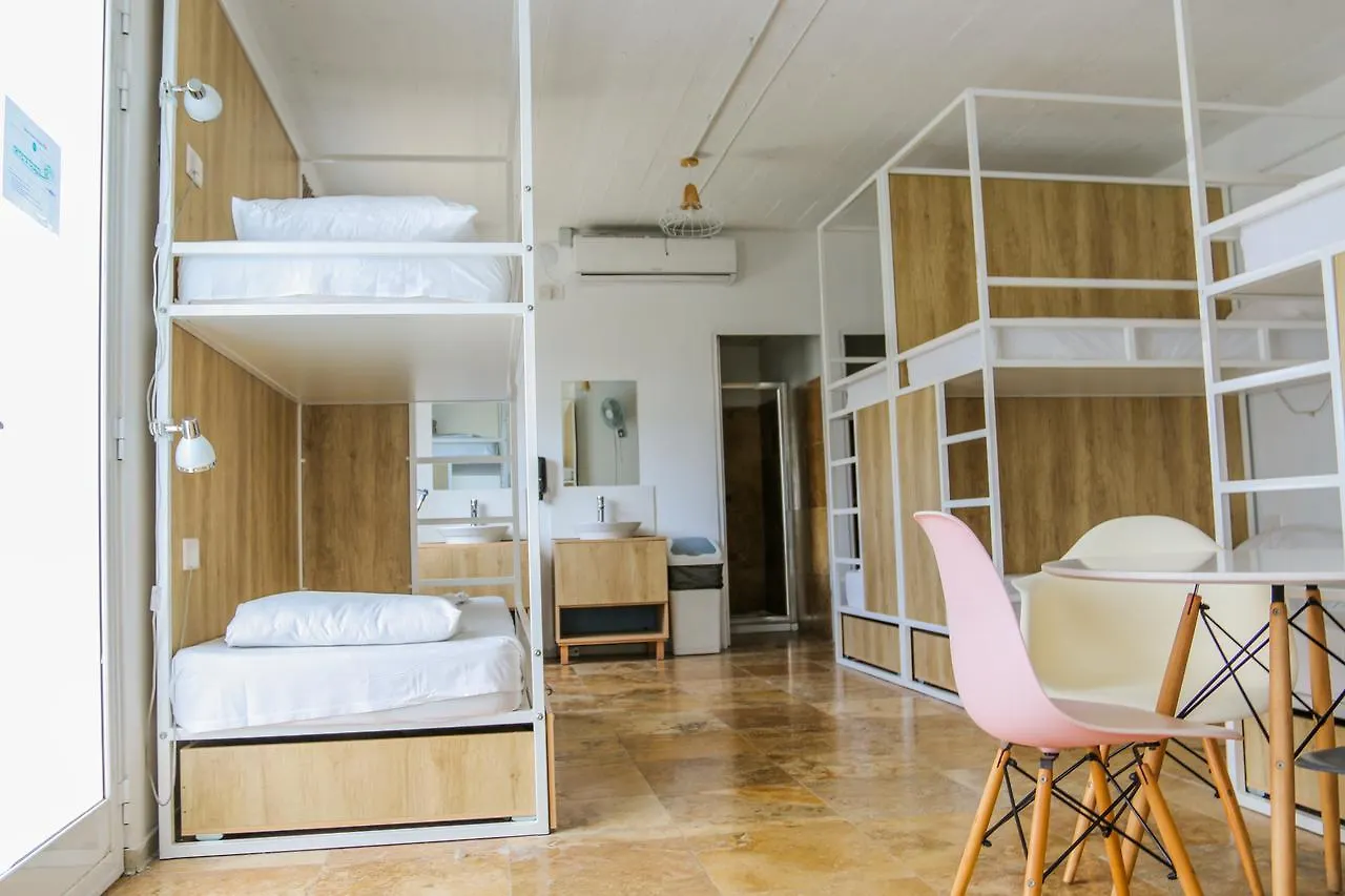 Follow The Sun Boutique Hostel - Pool, Breakfast & Sea Views San Julián 0*,